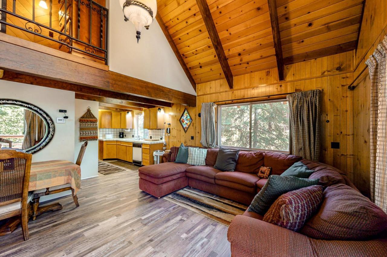 Retro Cabin レイク・アローヘッド エクステリア 写真