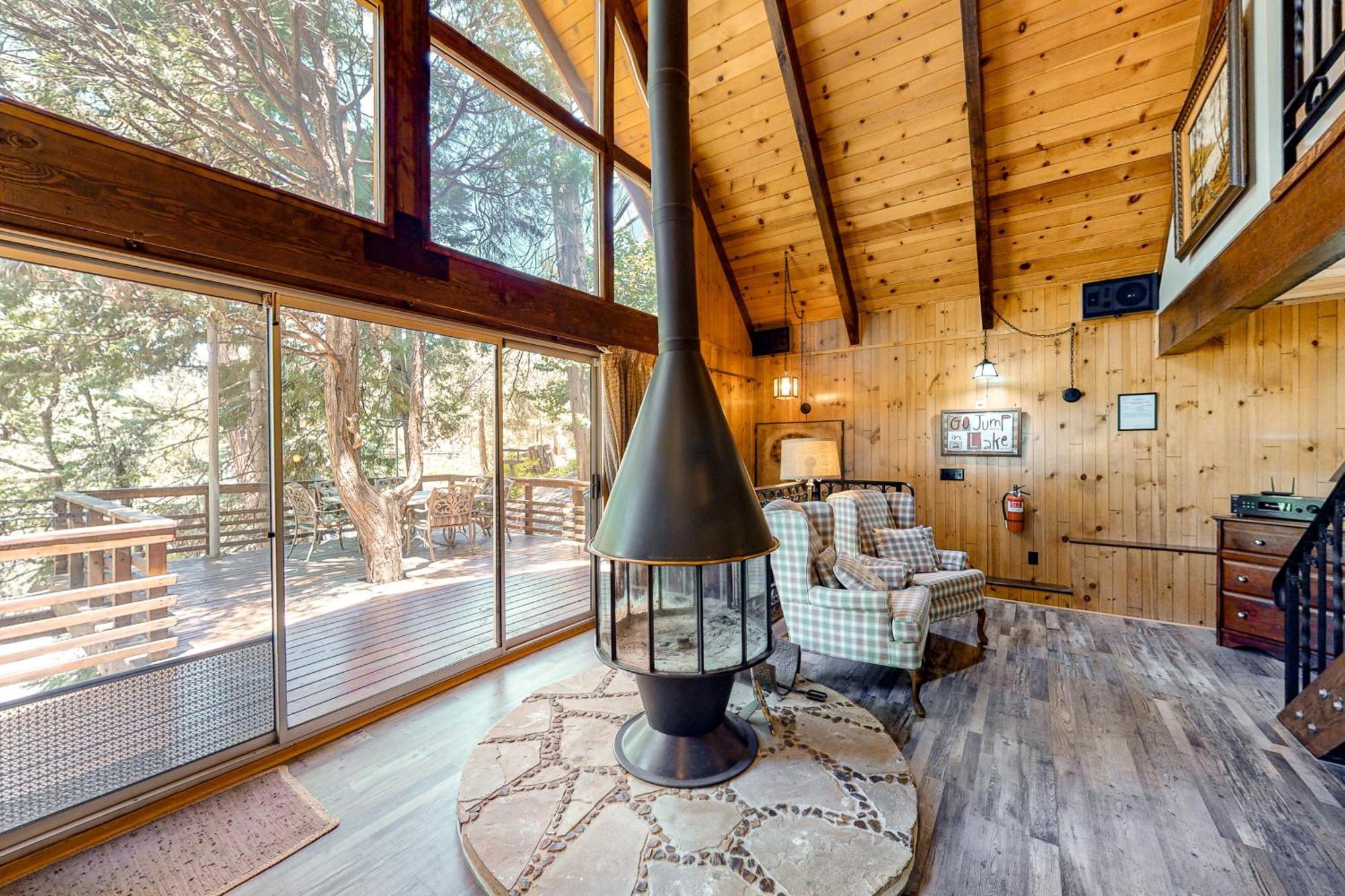 Retro Cabin レイク・アローヘッド エクステリア 写真