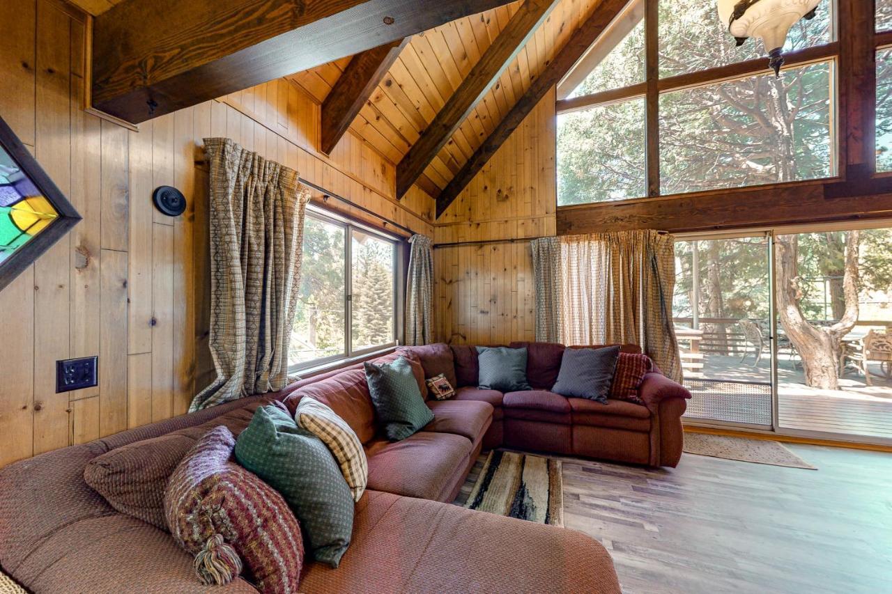 Retro Cabin レイク・アローヘッド エクステリア 写真
